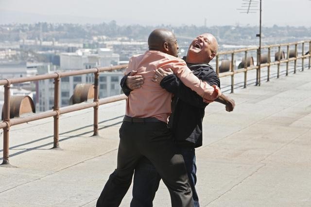 Still of Michael Chiklis and Romany Malco in No Ordinary Family (2010)