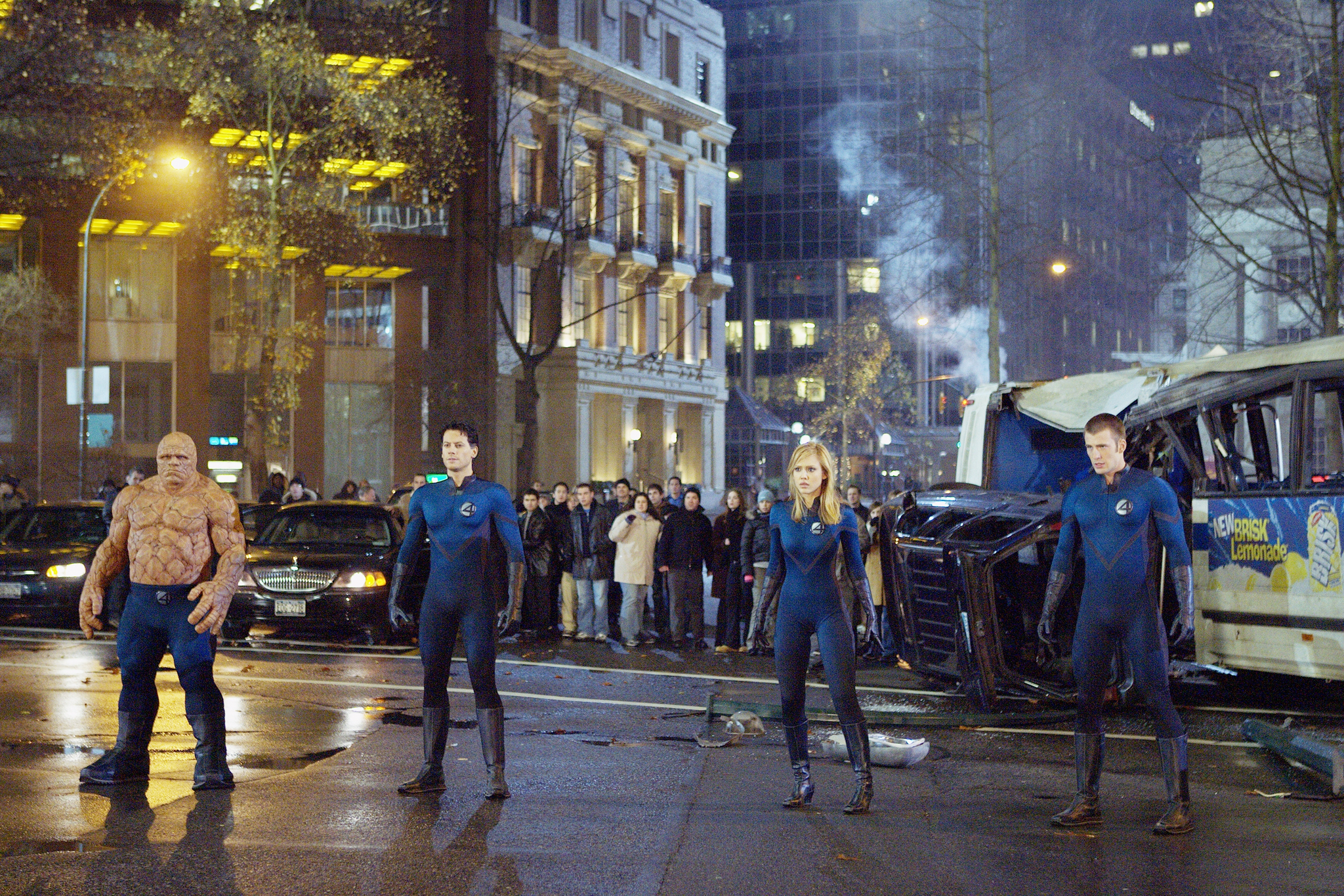 Still of Jessica Alba, Michael Chiklis, Chris Evans, Ioan Gruffudd and The Fantastic Four in Fantastiskas ketvertas (2005)