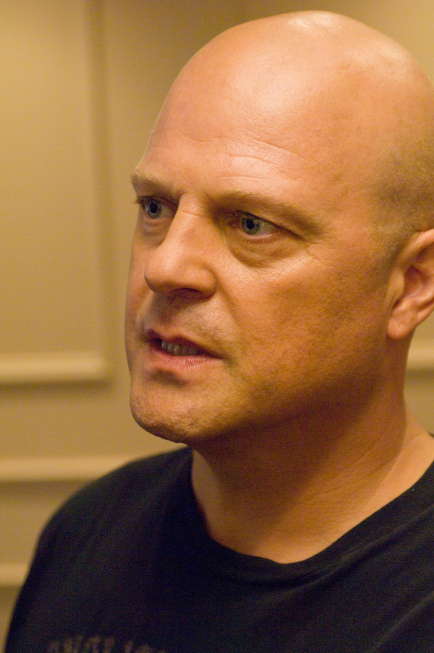 Still of Michael Chiklis in Skydas (2002)