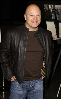 Michael Chiklis at event of Skydas (2002)