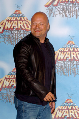 Michael Chiklis