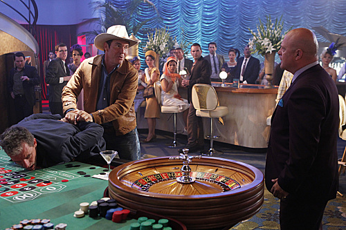 Still of Dennis Quaid and Michael Chiklis in Vegas (2012)