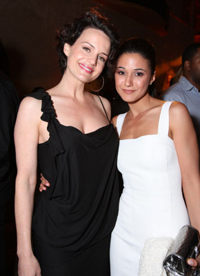 Carla Gugino and Emmanuelle Chriqui at event of Gelezinis zmogus (2008)