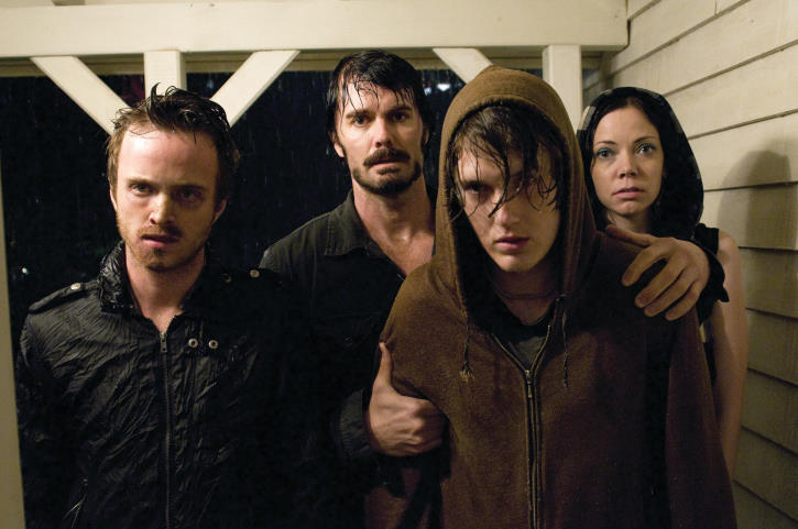 Still of Spencer Treat Clark, Garret Dillahunt, Aaron Paul and Riki Lindhome in Paskutinis namas kaireje (2009)