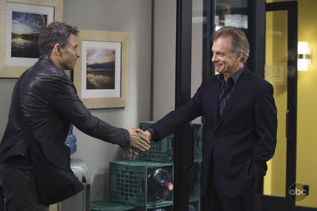Still of Stephen Collins and Tim Daly in Private Practice: The Parent Trap (2009)