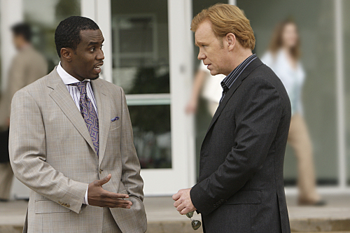 David Caruso and Sean Combs in CSI Majamis (2002)