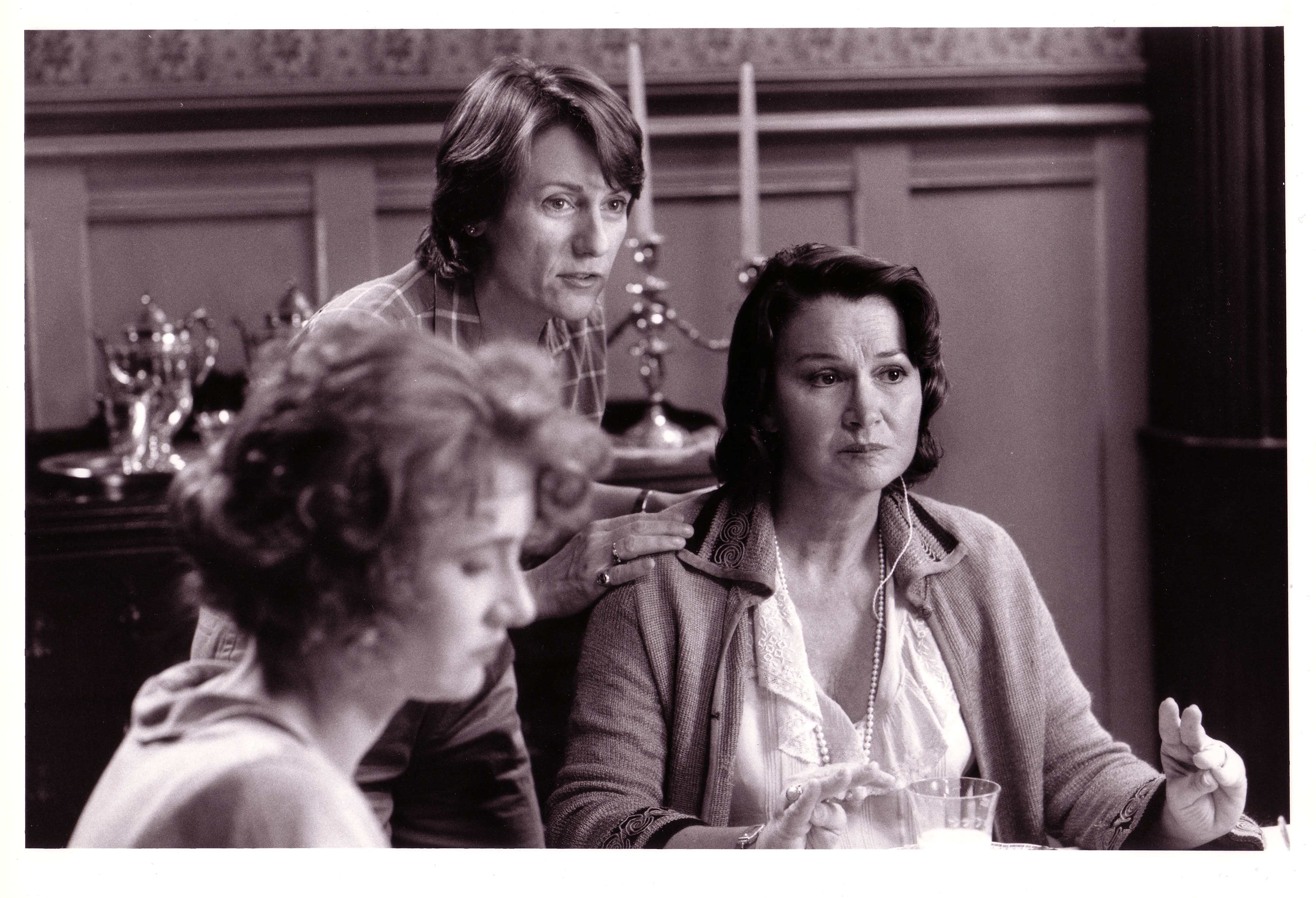 Laura Dern, Martha Coolidge, Diane Ladd shooting Rambling Rose