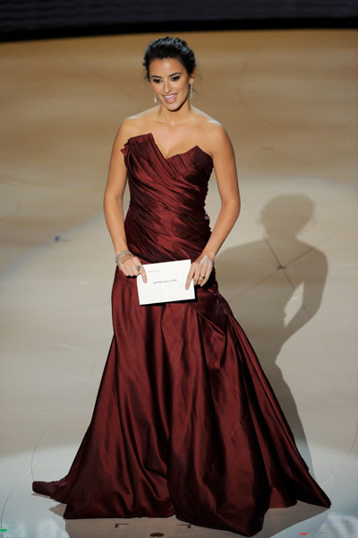 Penélope Cruz at event of The 82nd Annual Academy Awards (2010)