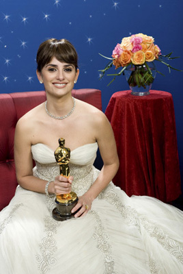 Oscar® Winner Penelope Cruz backstage during the live ABC Telecast of the 81st Annual Academy Awards® from the Kodak Theatre, in Hollywood, CA Sunday, February 22, 2009.