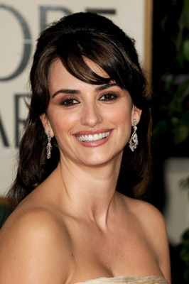 Penélope Cruz at event of The 66th Annual Golden Globe Awards (2009)