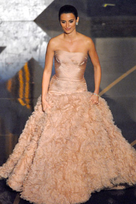 Penélope Cruz at event of The 79th Annual Academy Awards (2007)