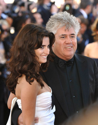 Pedro Almodóvar and Penélope Cruz at event of Marie Antoinette (2006)