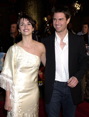 Tom Cruise and Penélope Cruz at event of Vanilinis dangus (2001)