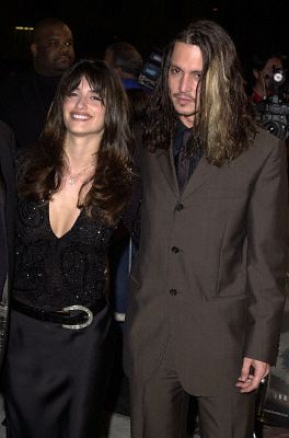 Johnny Depp and Penélope Cruz at event of Kokainas (2001)