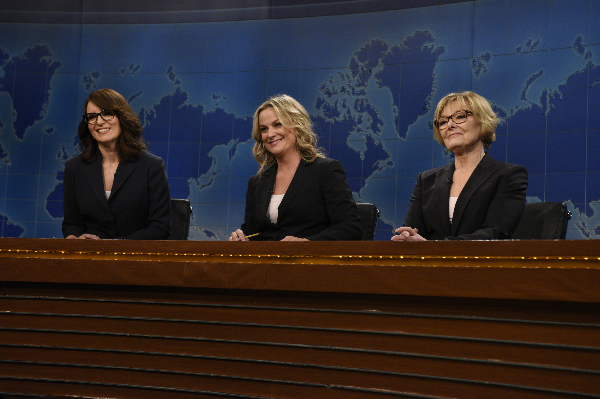 Jane Curtin, Tina Fey and Amy Poehler at event of Saturday Night Live: 40th Anniversary Special (2015)