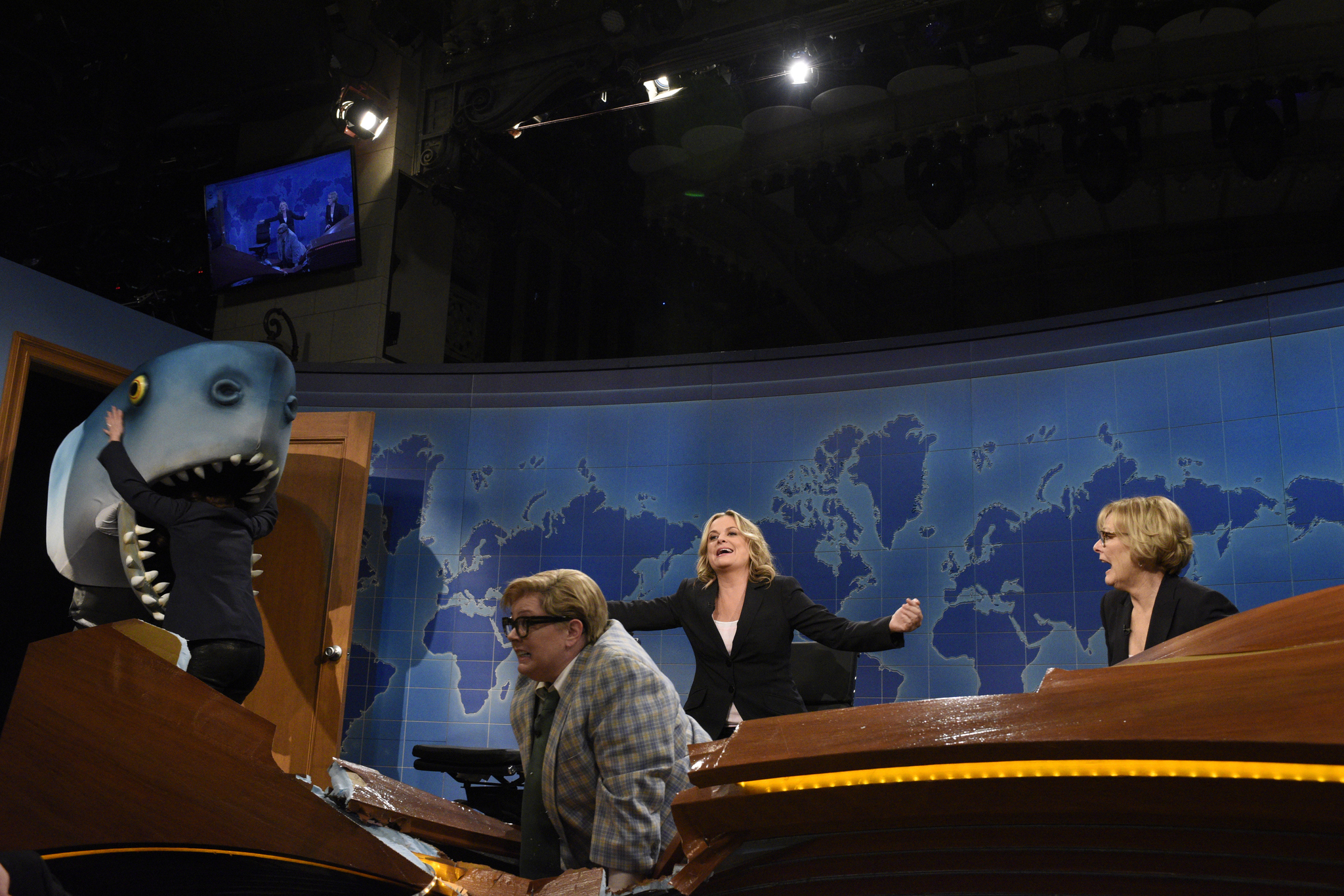 Jane Curtin, Tina Fey, Melissa McCarthy and Amy Poehler at event of Saturday Night Live: 40th Anniversary Special (2015)