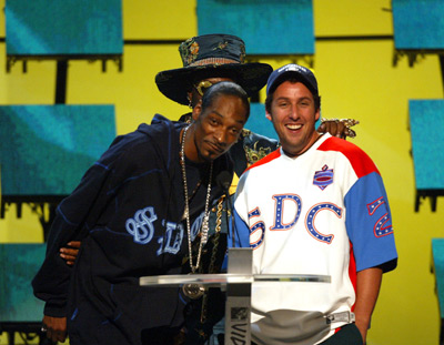 Adam Sandler and Snoop Dogg at event of MTV Video Music Awards 2003 (2003)