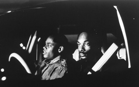 Still of Snoop Dogg and Bokeem Woodbine in Caught Up (1998)