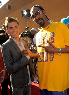 Snoop Dogg and Zac Efron