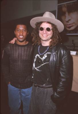 Kenneth 'Babyface' Edmonds and Don Was at event of Garth Brooks... In the Life of Chris Gaines (1999)