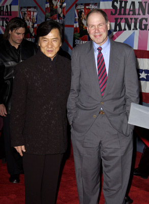 Jackie Chan and Michael Eisner at event of Shanghai Knights (2003)
