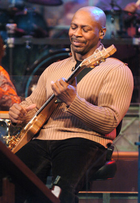 Kevin Eubanks at event of The Tonight Show with Jay Leno (1992)
