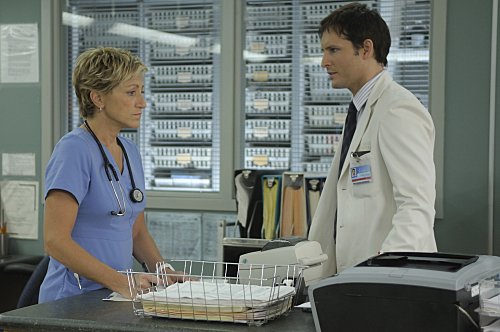 Still of Peter Facinelli and Edie Falco in Nurse Jackie (2009)