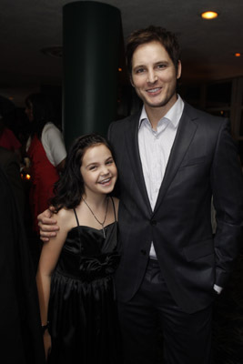 Peter Facinelli and Bailee Madison