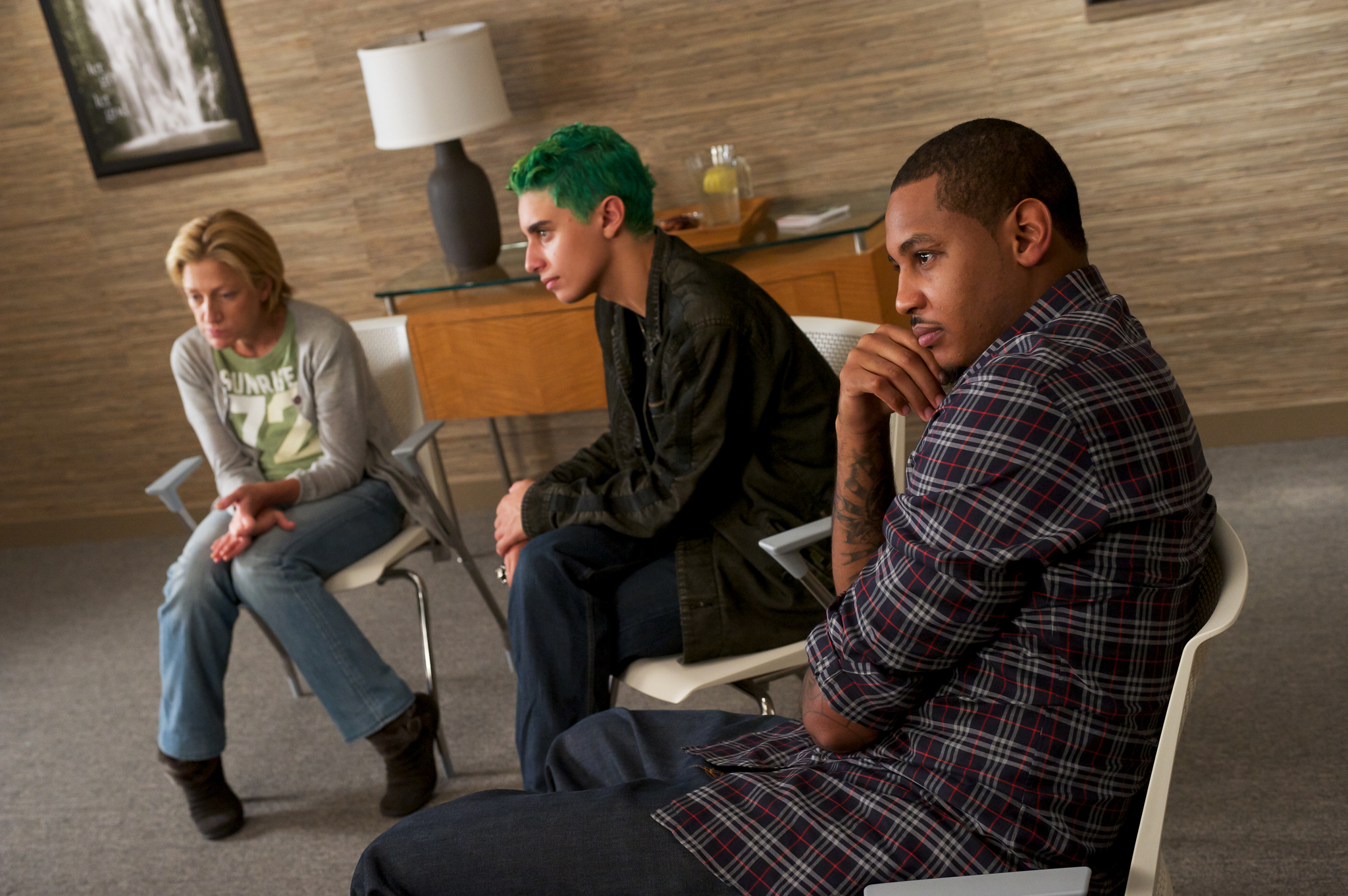 Edie Falco, Charlie Cruz, Carmelo Anthony and Jake Cannavale in Nurse Jackie (2009)