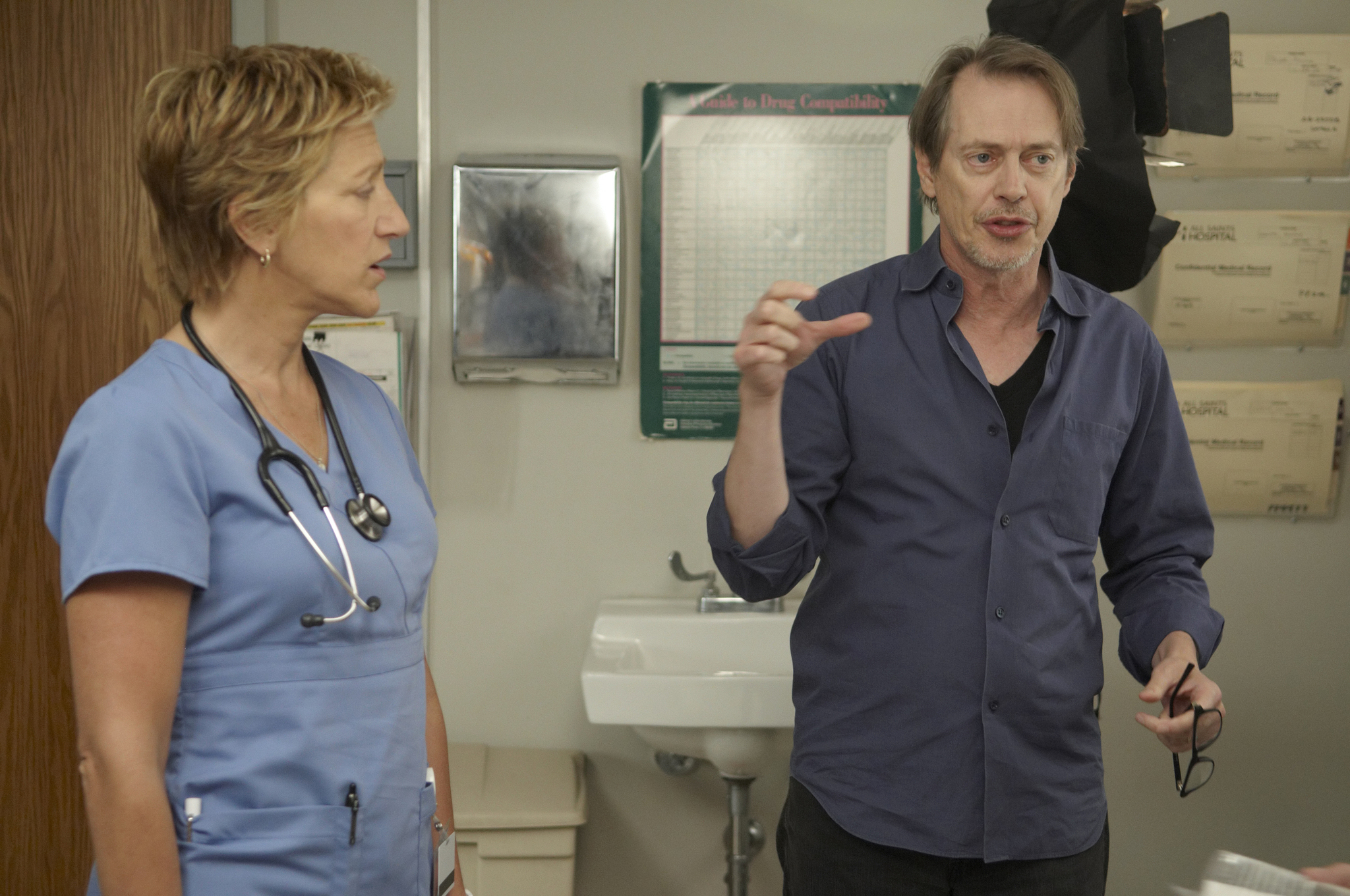 Still of Steve Buscemi and Edie Falco in Nurse Jackie (2009)