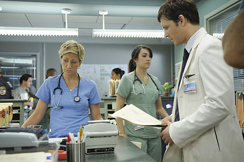 Still of Peter Facinelli and Edie Falco in Nurse Jackie (2009)