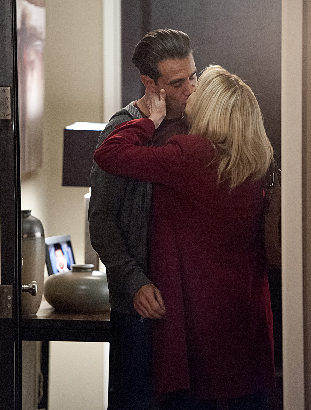 Still of Edie Falco and Bobby Cannavale in Nurse Jackie (2009)