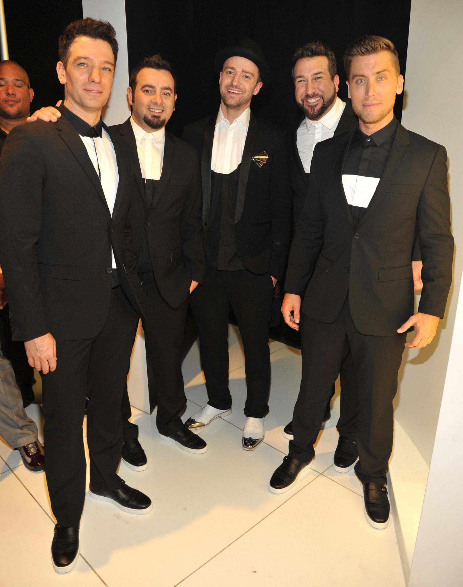 Lance Bass, Joey Fatone, Justin Timberlake, J.C. Chasez and Chris Kirkpatrick at event of 2013 MTV Video Music Awards (2013)
