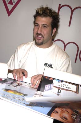 Joey Fatone at event of On the Line (2001)