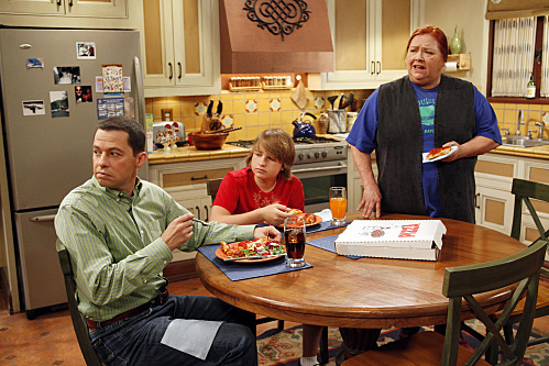 Still of Jon Cryer, Conchata Ferrell and Angus T. Jones in Two and a Half Men (2003)