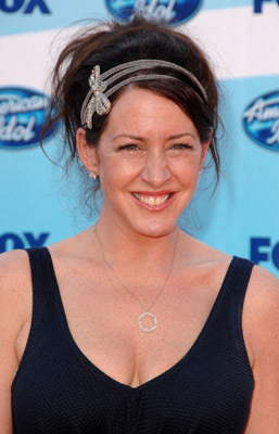 Joely Fisher at event of American Idol: The Search for a Superstar (2002)