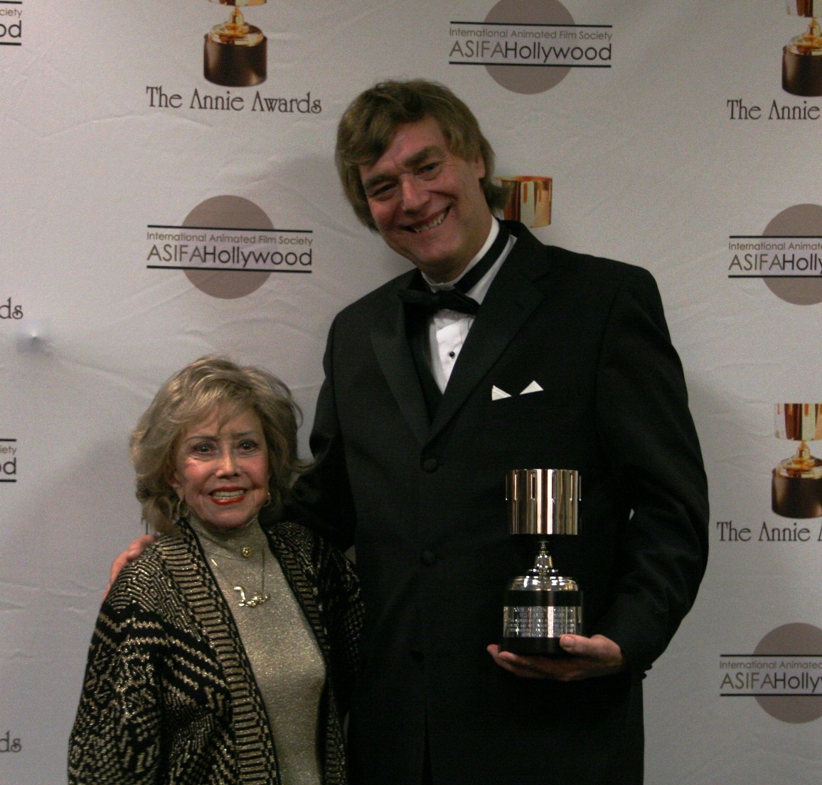 June Foray congratulates Bill Turner, winner of the June Foray award