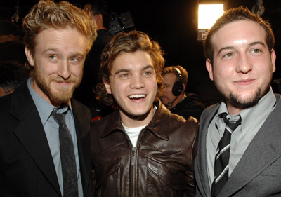 Ben Foster, Emile Hirsch and Chris Marquette at event of Alfa gauja (2006)