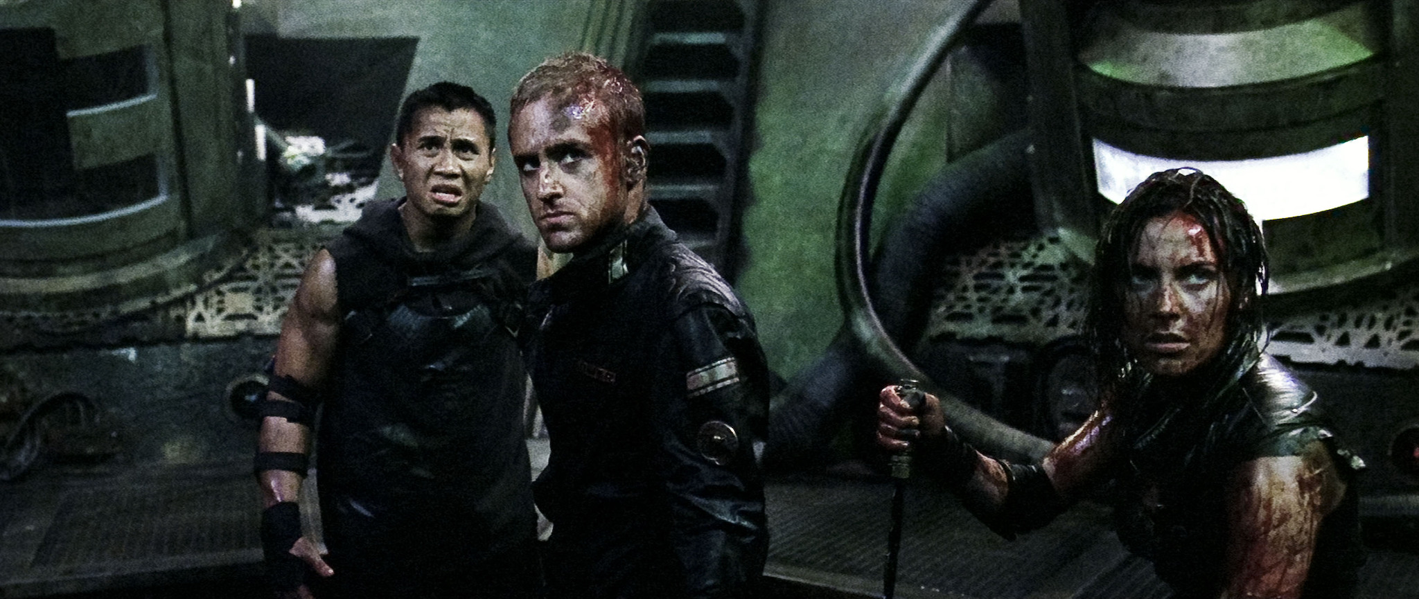 Still of Ben Foster, Cung Le and Antje Traue in Pandorum (2009)