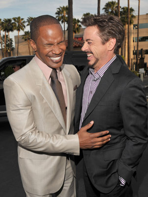 Robert Downey Jr. and Jamie Foxx at event of The Soloist (2009)