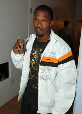 Jamie Foxx at event of Total Request Live (1999)