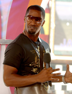 Jamie Foxx at event of Total Request Live (1999)