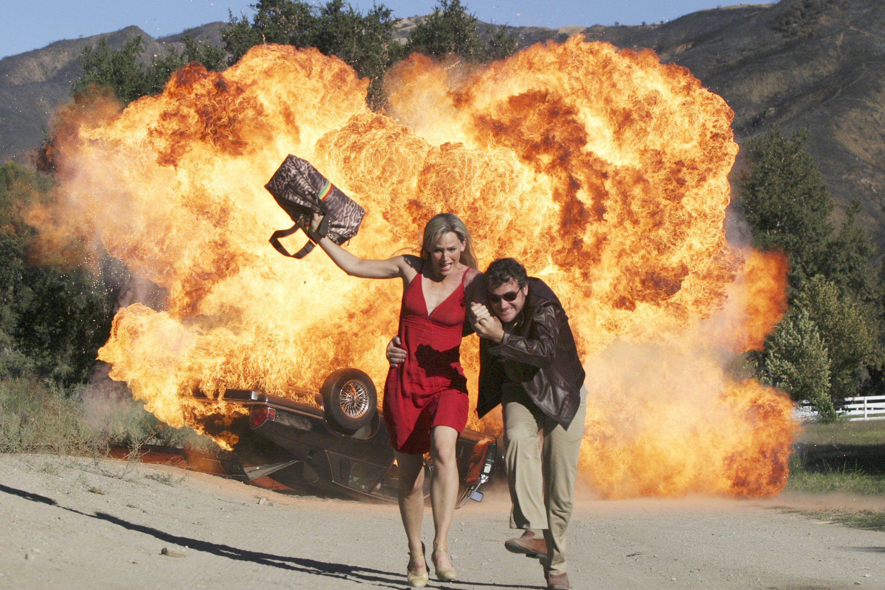 Still of Jennifer Garner and Peter O'Meara in Alias (2001)