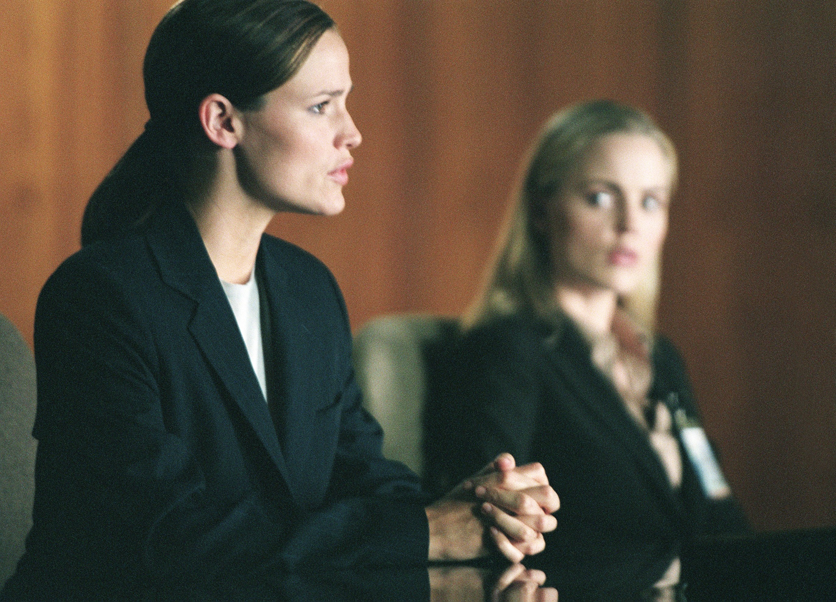 Still of Jennifer Garner and Melissa George in Alias (2001)