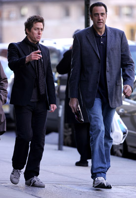 Hugh Grant and Brad Garrett at event of Muzika ir zodziai (2007)