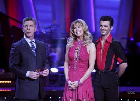 Still of Leeza Gibbons and Tom Bergeron in Dancing with the Stars (2005)