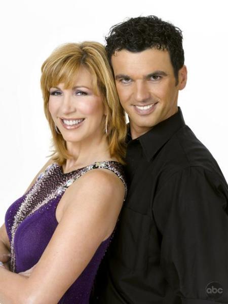 Leeza Gibbons in Dancing with the Stars (2005)