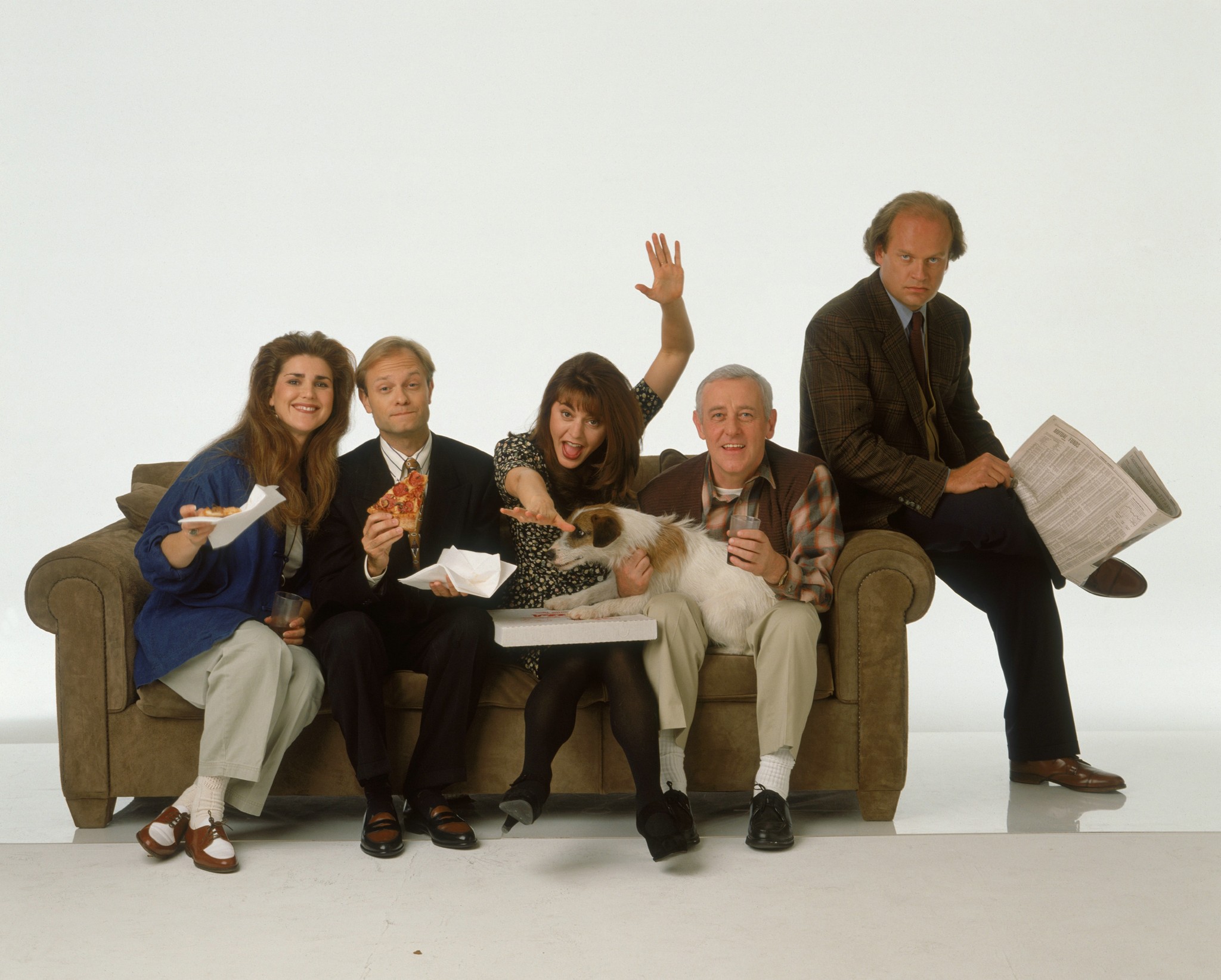 Still of Kelsey Grammer, David Hyde Pierce, John Mahoney, Peri Gilpin and Jane Leeves in Frasier (1993)