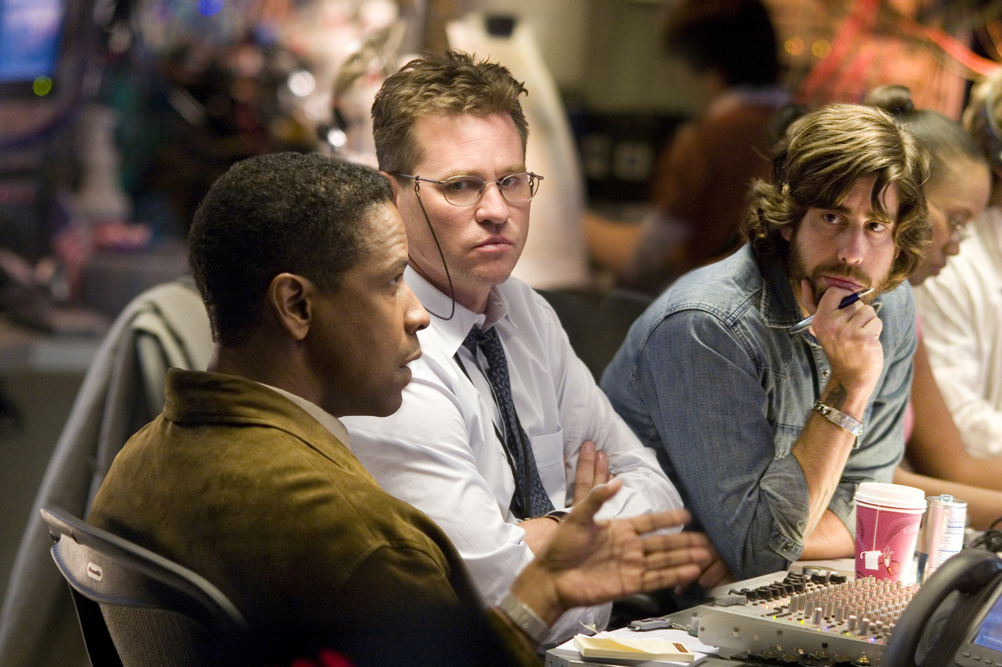 Still of Val Kilmer, Denzel Washington and Adam Goldberg in Deja Vu (2006)