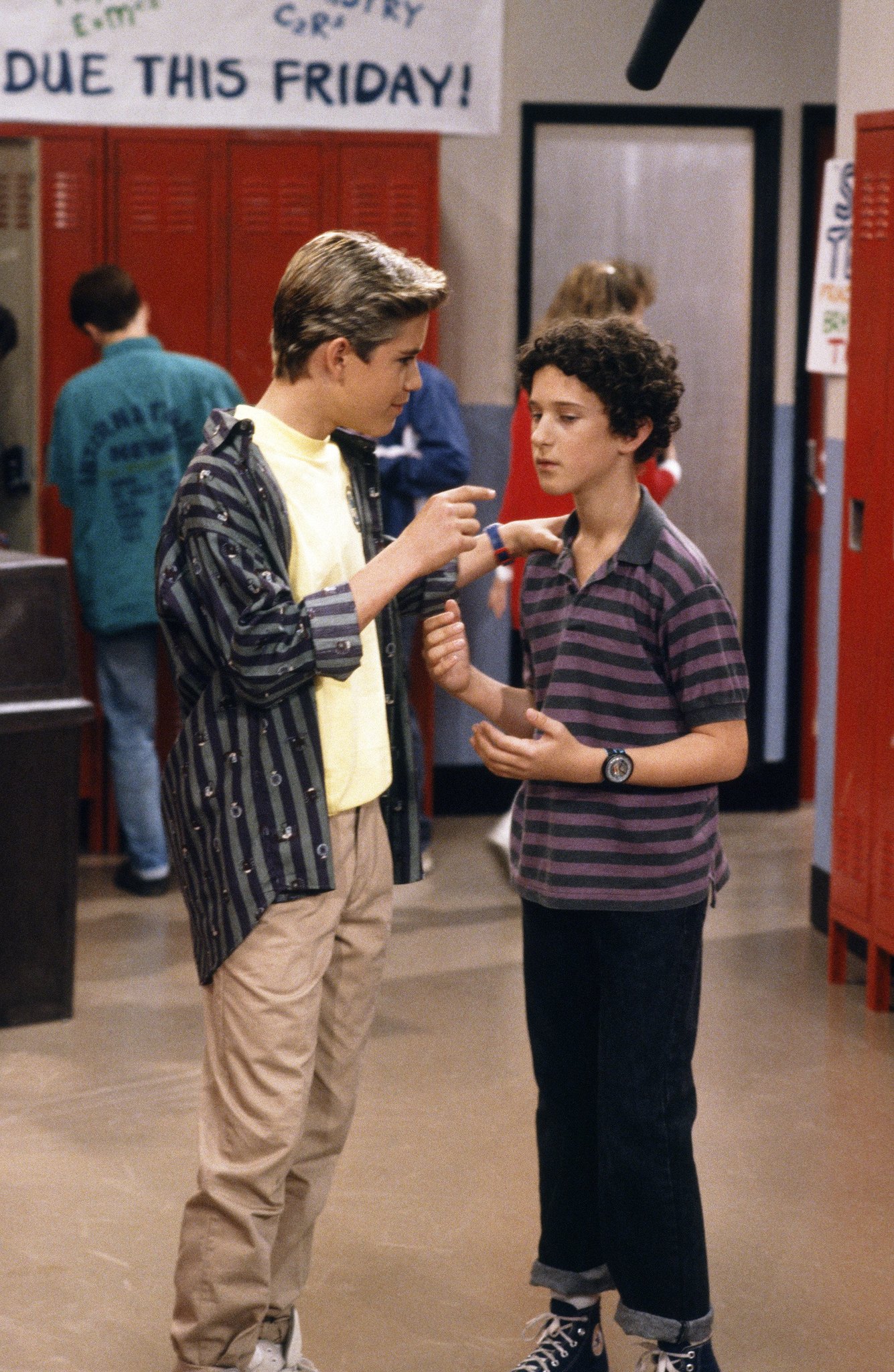 Still of Mark-Paul Gosselaar and Dustin Diamond in Saved by the Bell (1989)